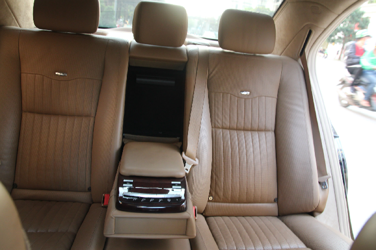 Mercedes-Benz S600 V12 chi 1,3 ty dong o Viet Nam-Hinh-6