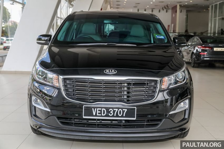 Can canh Kia Sedona 2020 ban 11 cho trinh lang tu 967 trieu dong-Hinh-2