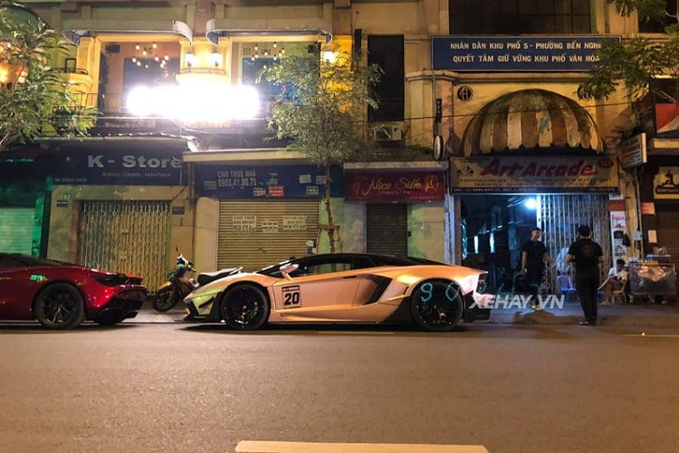 Can canh Lamborghini Aventador do Liberty Walk doc nhat Viet Nam-Hinh-4