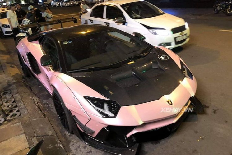 Can canh Lamborghini Aventador do Liberty Walk doc nhat Viet Nam-Hinh-6