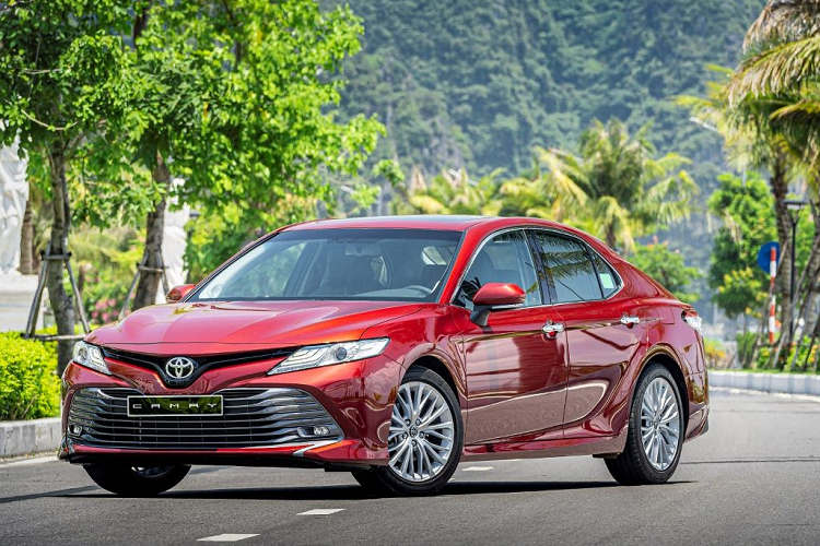 Can mat Toyota Camry moi 'dap di xay lai' theo phong cach My-Hinh-5