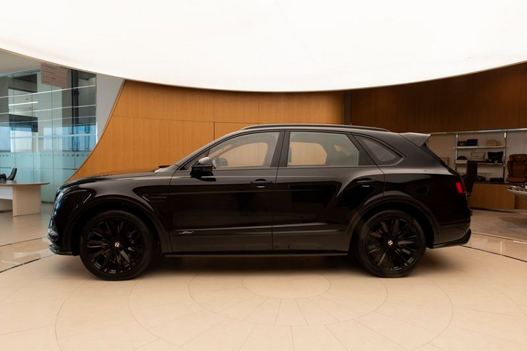 Tan huong SUV sieu sang Bentley Bentayga Speed sac den huyen bi-Hinh-5