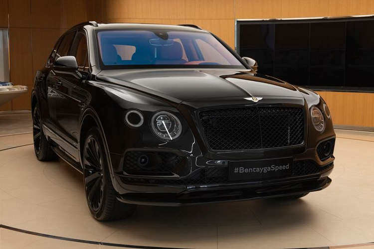 Tan huong SUV sieu sang Bentley Bentayga Speed sac den huyen bi