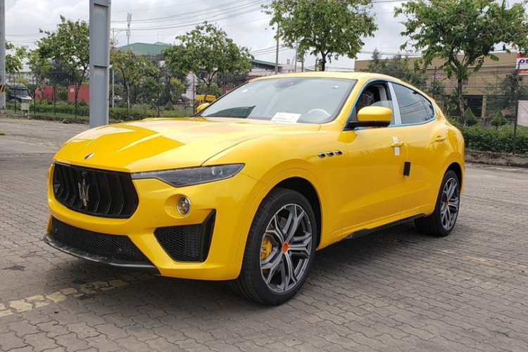 Dai gia Minh Nhua khui thung Maserati Levante Trofeo hon 14 ty-Hinh-2