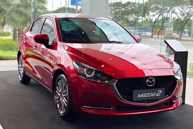 Dai ly xa kh Mazda2, gia chi con tu 459 trieu dong