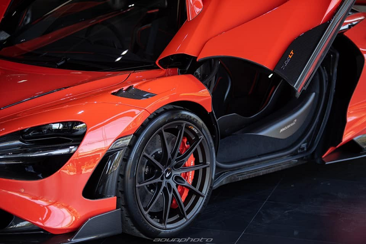 Sieu xe gioi han McLaren 765LT gia hon 35 ty dong tai Thai Lan-Hinh-3