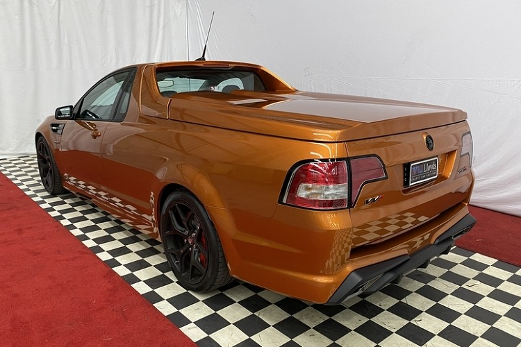 Xuat hien HSV GTSR Maloo W1 2017 dac biet hon 12,8 ty dong-Hinh-2