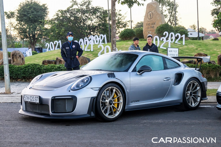 Xuat hien sieu xe Porsche 911 GT2 RS cua ong Dang Le Nguyen Vu-Hinh-2