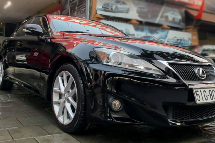 Can canh Lexus IS 2010 doi cu gia van gan 1 ty o Sai Gon-Hinh-2