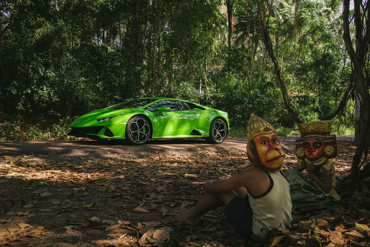 Lamborghini dua du an anh nghe thuat den chau A-Hinh-2