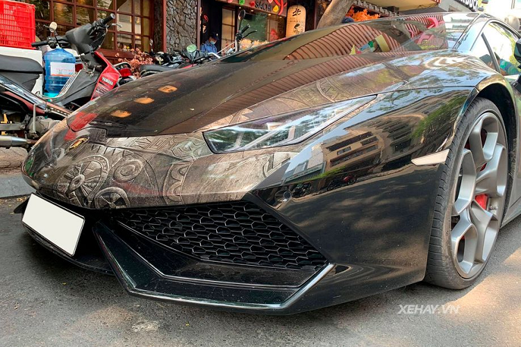 Lamborghini Huracan voi khoac hoa van doc nhat Sai Gon-Hinh-4