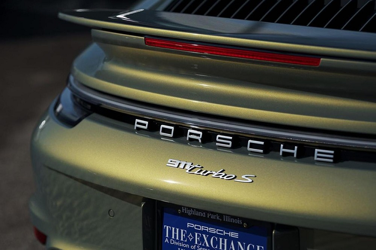 Ngam Porsche 911 Turbo S rieng mau son hon 2 ty dong-Hinh-6