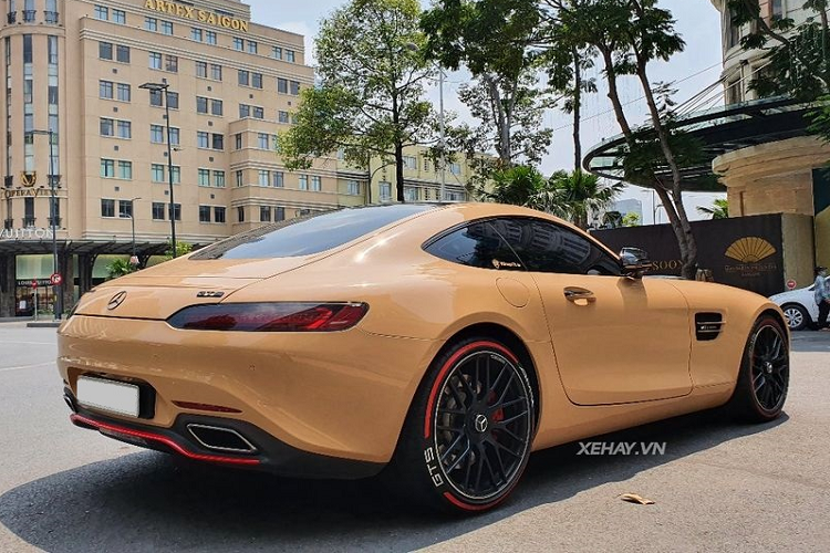 Xuat hien Mercedes-AMG GT S hon 10 ty, mau doc o Sai Gon-Hinh-5