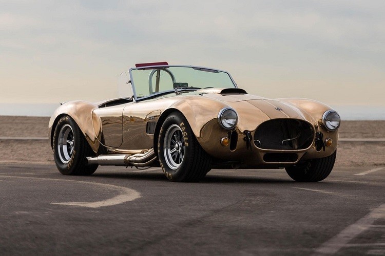 Ban sao Shelby Cobra 1965 mien che co gia hon 10 ty dong