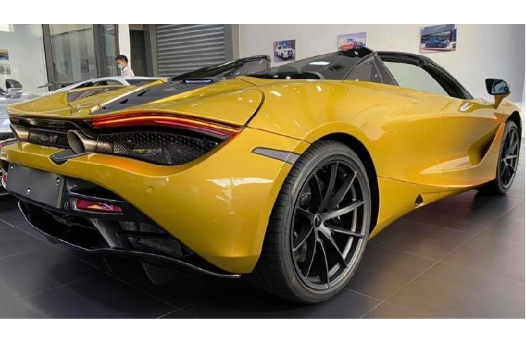 Sieu xe McLaren 720S Spider gia hon 23 ty cua dai gia Da Nang-Hinh-3