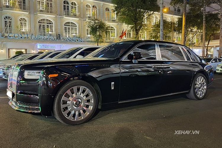 Sieu xe Rolls-Royce Phantom VIII gia hon 80 ty o Sai Gon