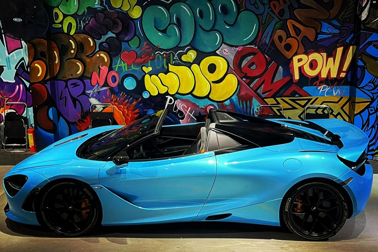 Dai gia Lan dot bien Cu Chi thay ao moi cho McLaren 720S Spider hon 20 ty-Hinh-5