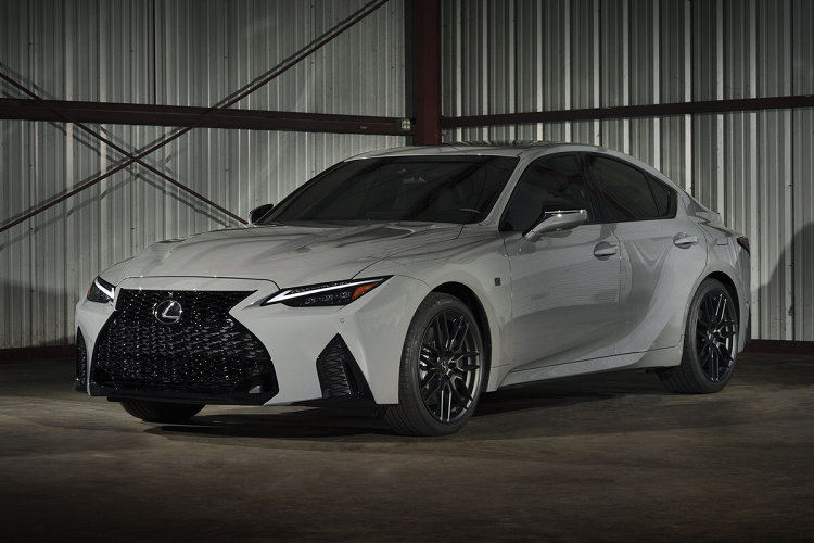 Lexus IS 500 F Sport co gi dac biet?