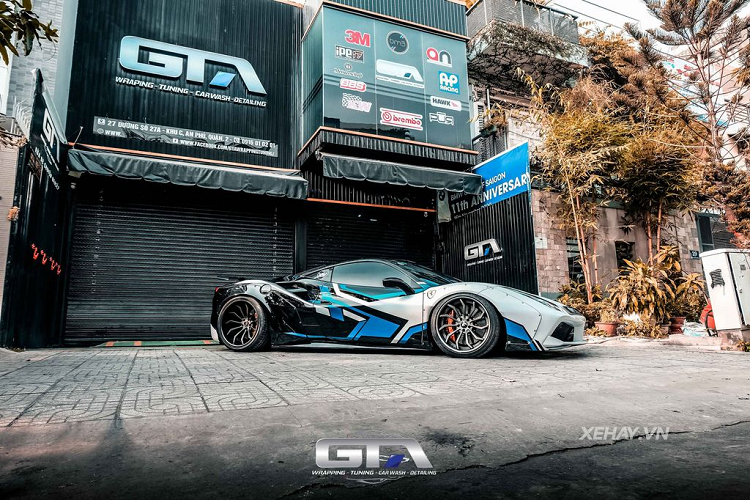 Ngam bo ao doc dao cua Ferrari 488 GTB Liberty Walk-Hinh-5