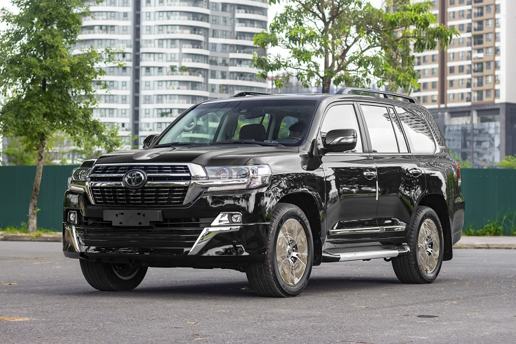 Ngam Toyota Land Cruiser 2021 may dau hon 6 ty tai Viet Nam