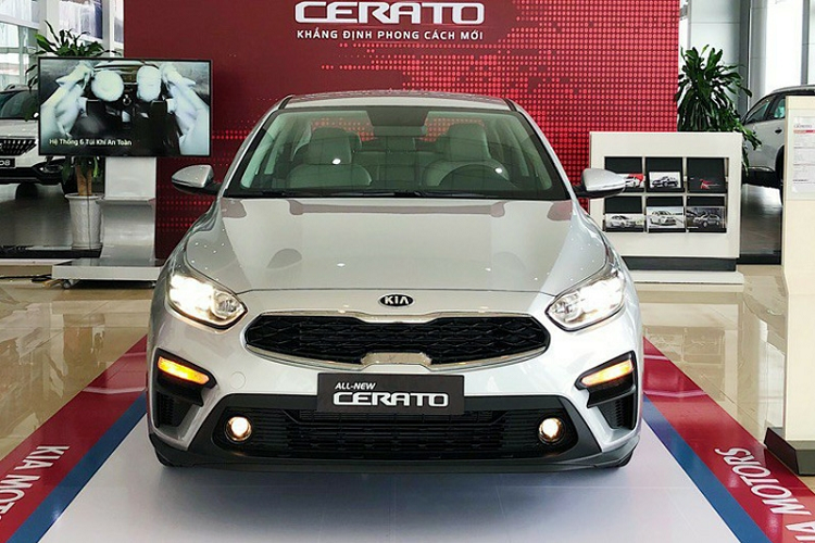 Kia Cerato duoc giam gia con ngang xe hang B