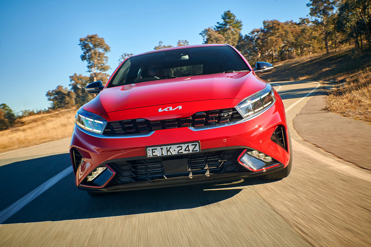 Ban nang cap Kia Cerato 2022 tu 461 trieu dong tai Australia, sap ve Viet Nam?-Hinh-10