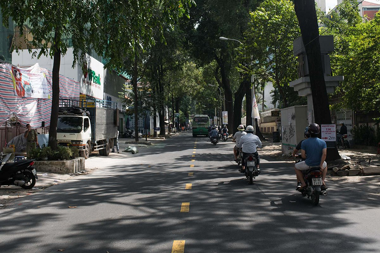 8 vach ke duong nguoi lai o to phai biet de tranh bi mat tien