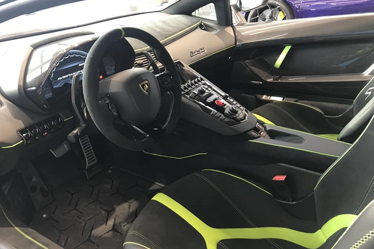 Sieu xe Lamborghini Aventador SVJ Verde Ermes gia hon 20 ty o Sai Gon-Hinh-4