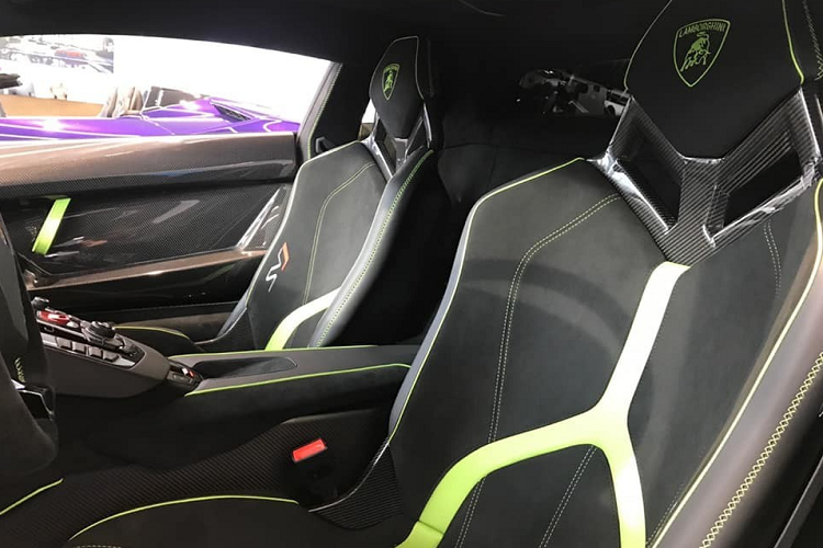 Sieu xe Lamborghini Aventador SVJ Verde Ermes gia hon 20 ty o Sai Gon-Hinh-5