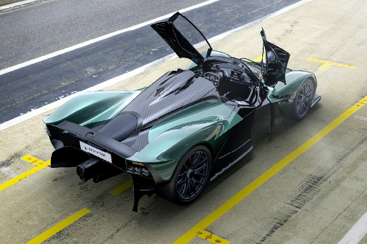 Ngam sieu xe Valkyrie Spider mui tran nhanh nhat cua Aston Martin-Hinh-4