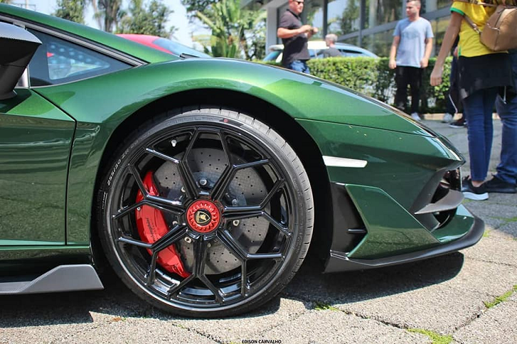 Ngam sieu xe Lamborghini Aventador SVJ hon 50 ty cua dai gia Cu Chi-Hinh-8