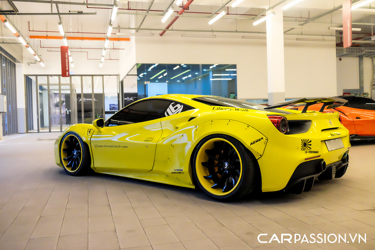 Chi tiet Ferrari 488 GTB do Liberty Walk sieu doc o Sai Gon-Hinh-14