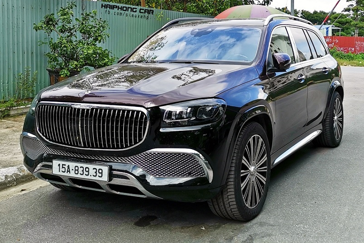 Mercedes-Maybach GLS do dang Lamborghini Urus voi bien so dac biet