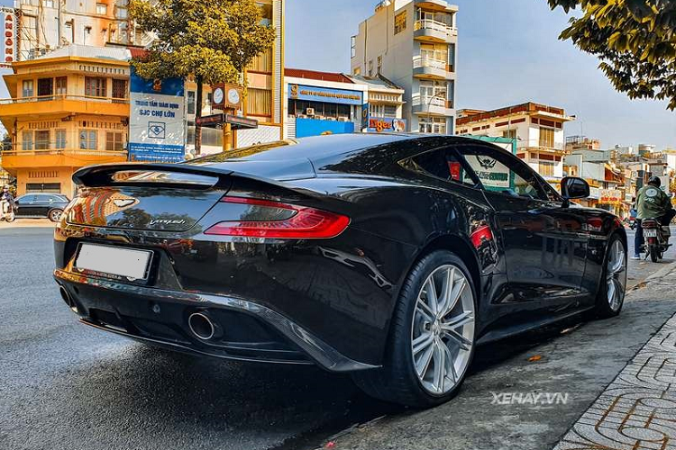 Ngam Aston Martin Vanquish hang hiem cua dai gia Dang Le Nguyen Vu-Hinh-5