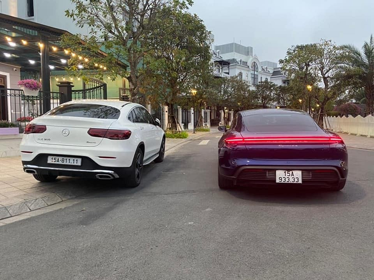 Xe dien Porsche Taycan 4S 'trung' bien so sieu dep cua dai gia Hai Phong-Hinh-2