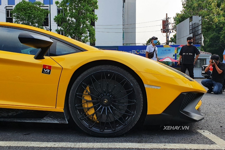 Lamborghini Aventador SV Coupe chi 600 chiec gia hon 30 ty tai Sai Gon-Hinh-5