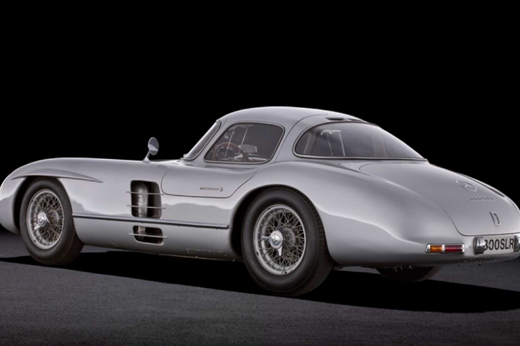 Dai gia chi hon 3200 ty dong tau Mercedes-Benz 300 SLR 1955-Hinh-7