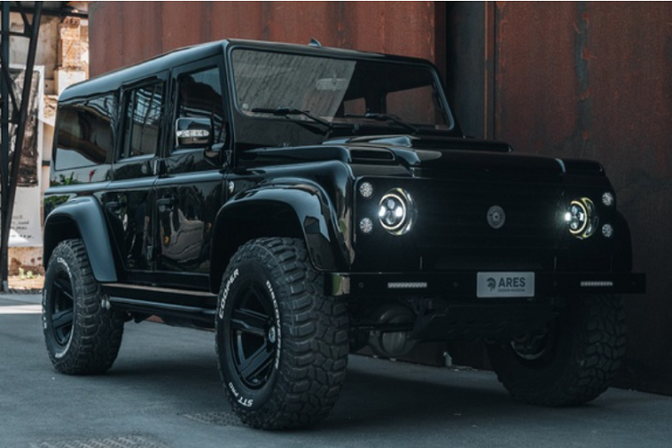 Ngam Land Rover Defender dia hinh gia tu 250.000 USD-Hinh-2