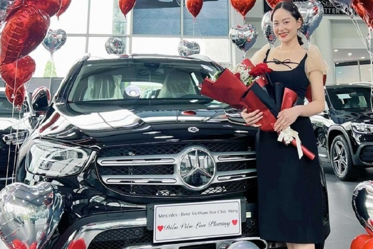 Nguoi dep Lan Phuong chi gan 2 ty dong tau Mercedes-Benz GLC-Hinh-2