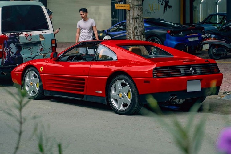 Sieu xe Ferrari 328 GTS mui tran hon 35 nam tuoi ve Viet Nam-Hinh-8