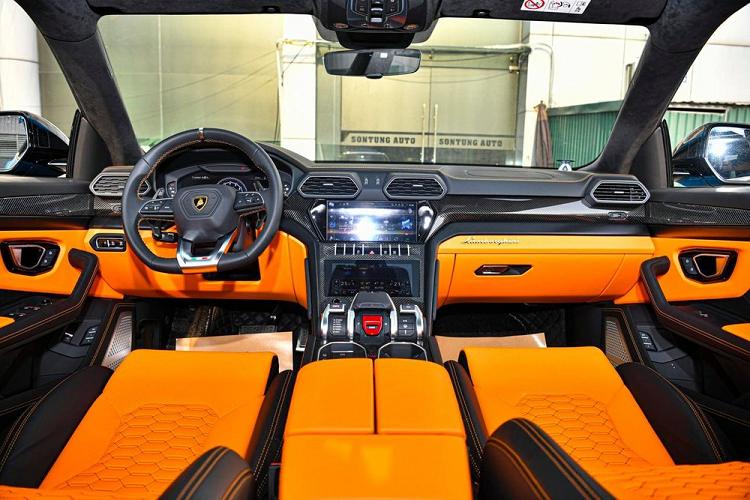 Can canh sieu SUV Lamborghini Urus gia hon 20 ty o Tay do-Hinh-3