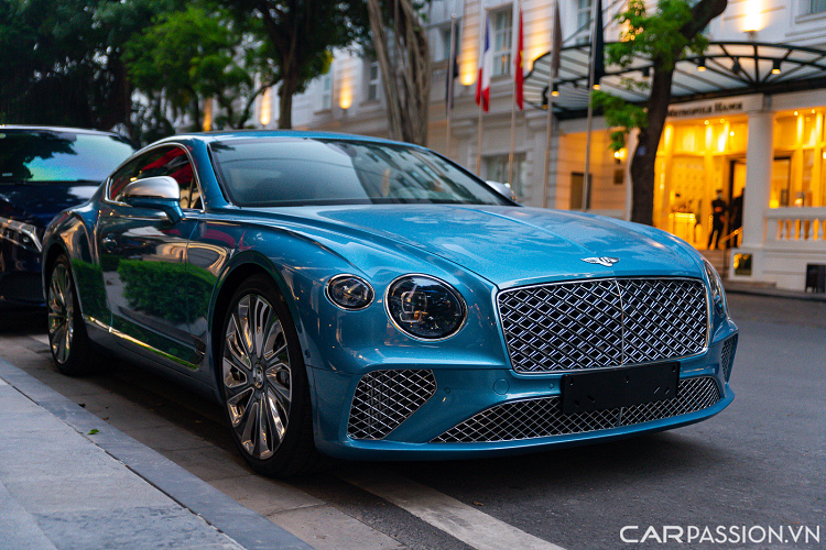 Bat gap Bentley Continental GT Mulliner hon 21 ty lan banh o Ha Noi-Hinh-2