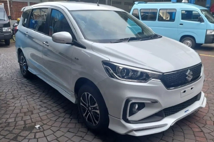 Can canh Suzuki Ertiga Hybrid co gia ban ra tu 539 trieu dong-Hinh-5