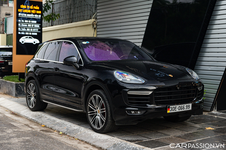 Porsche Cayenne 2016 bien so sieu dep gia ban 3,6 ty