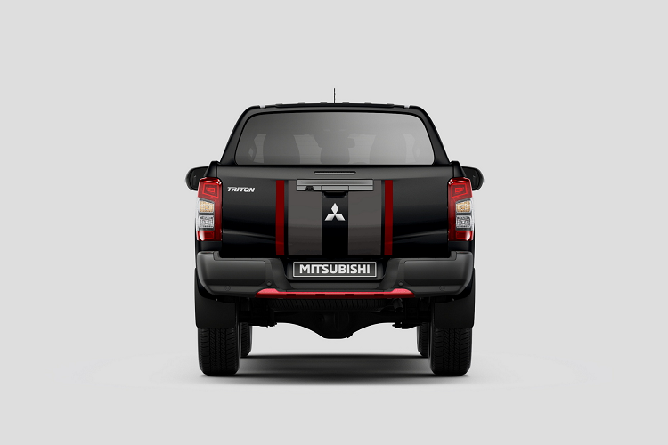 Chi tiet Mitsubishi Triton Sport Edition 2023 moi tu 860 trieu dong-Hinh-5