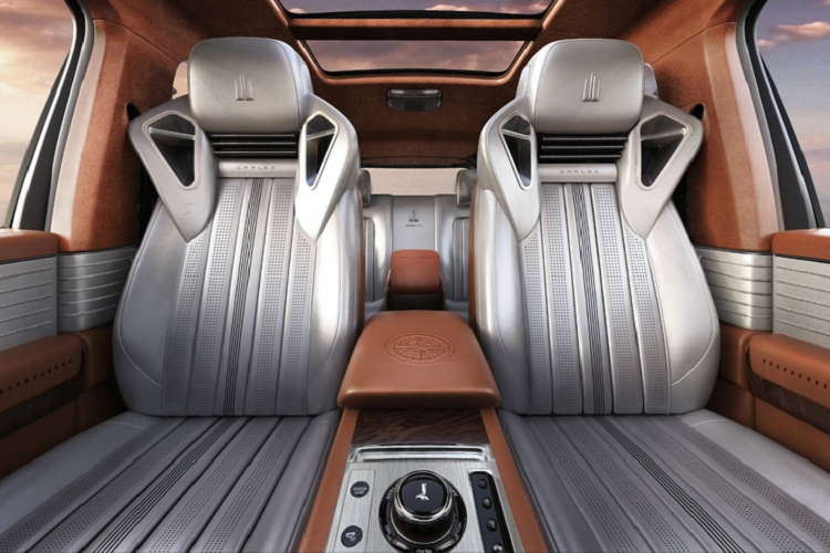 Sieu du thuyen tren can Rolls-Royce Cullinan Yachting Edition-Hinh-4