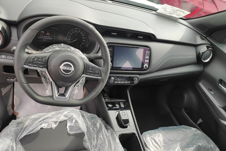 Ben trong mau xe Nissan Kicks e-Power 2023-Hinh-6