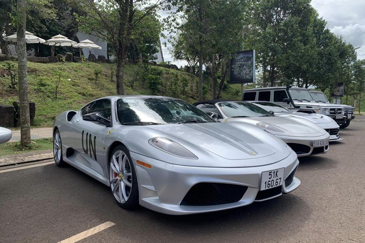 Ngam dan sieu xe Ferrari tram ty cua ong Dang Le Nguyen Vu tai Dak Lak-Hinh-2