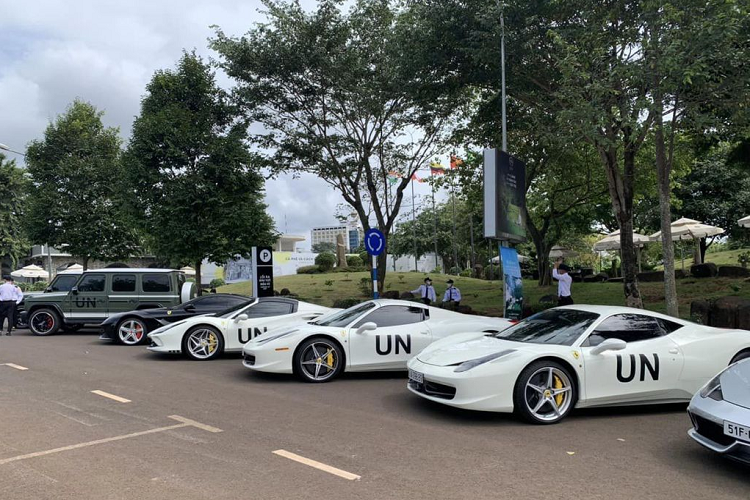 Ngam dan sieu xe Ferrari tram ty cua ong Dang Le Nguyen Vu tai Dak Lak-Hinh-4