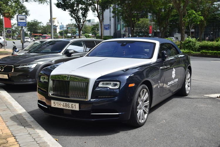 Can canh Rolls-Royce Dawn hon 30 ty thu 2 lan banh o Sai Gon-Hinh-8